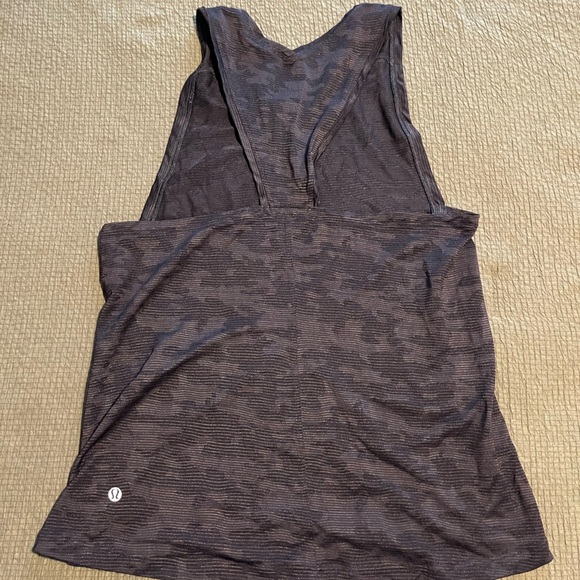Lululemon Grey Camouflage Tank Top - Picture 2 of 5